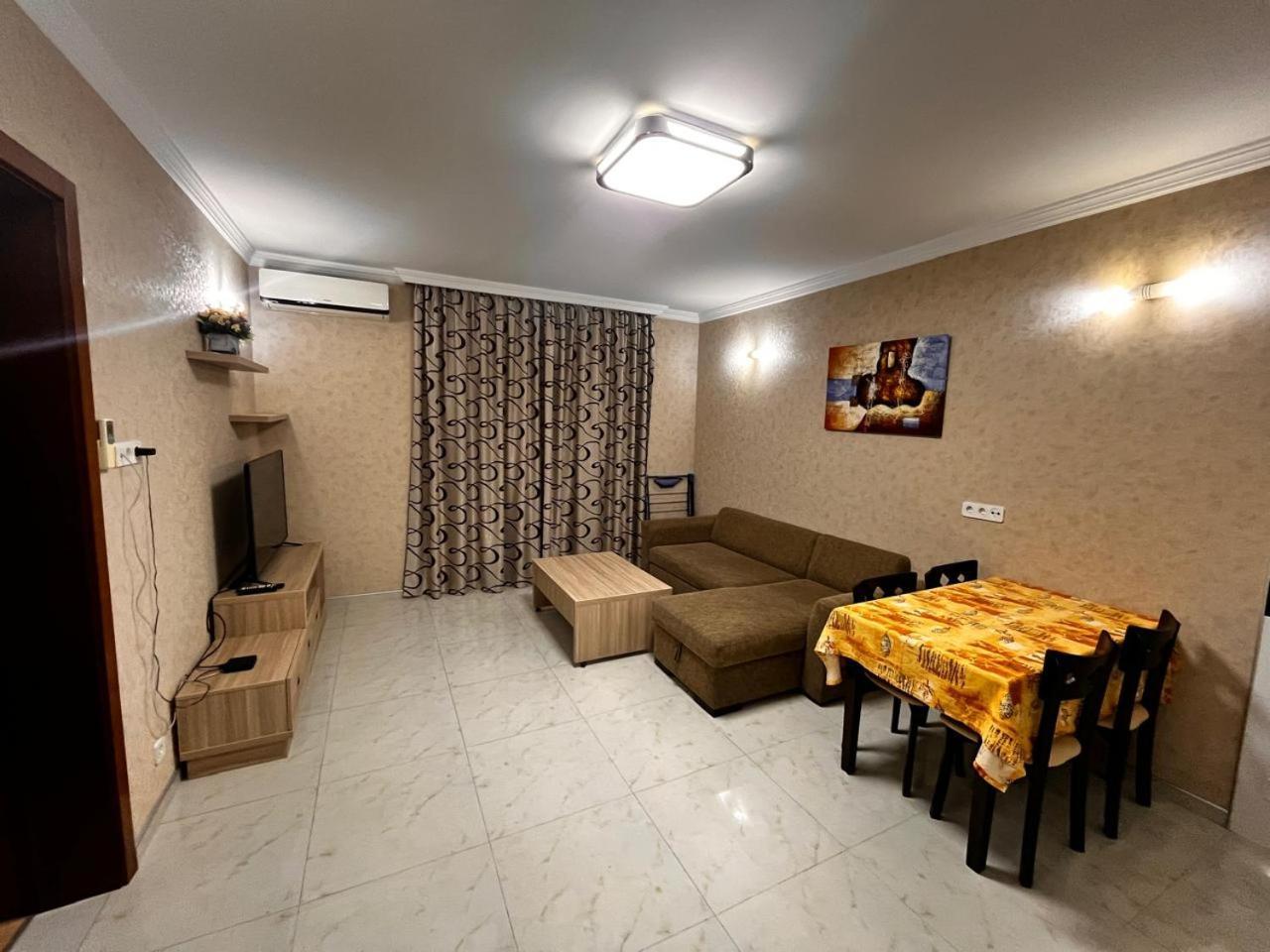 Apart Hotel Orbi Batumi Exterior photo